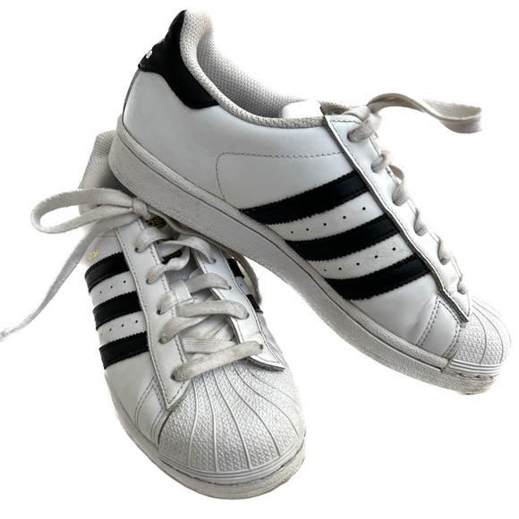 Adidas Superstar Sneakers White w.Navy Blue Stripes Womens Runners Size 6 1/2 - Picture 1 of 10